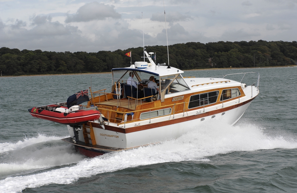 New Listing 39ft Souters Twin Screw Motor Yacht 1968 Top Quality Classic Lying Southampton Classic Yacht Brokerage